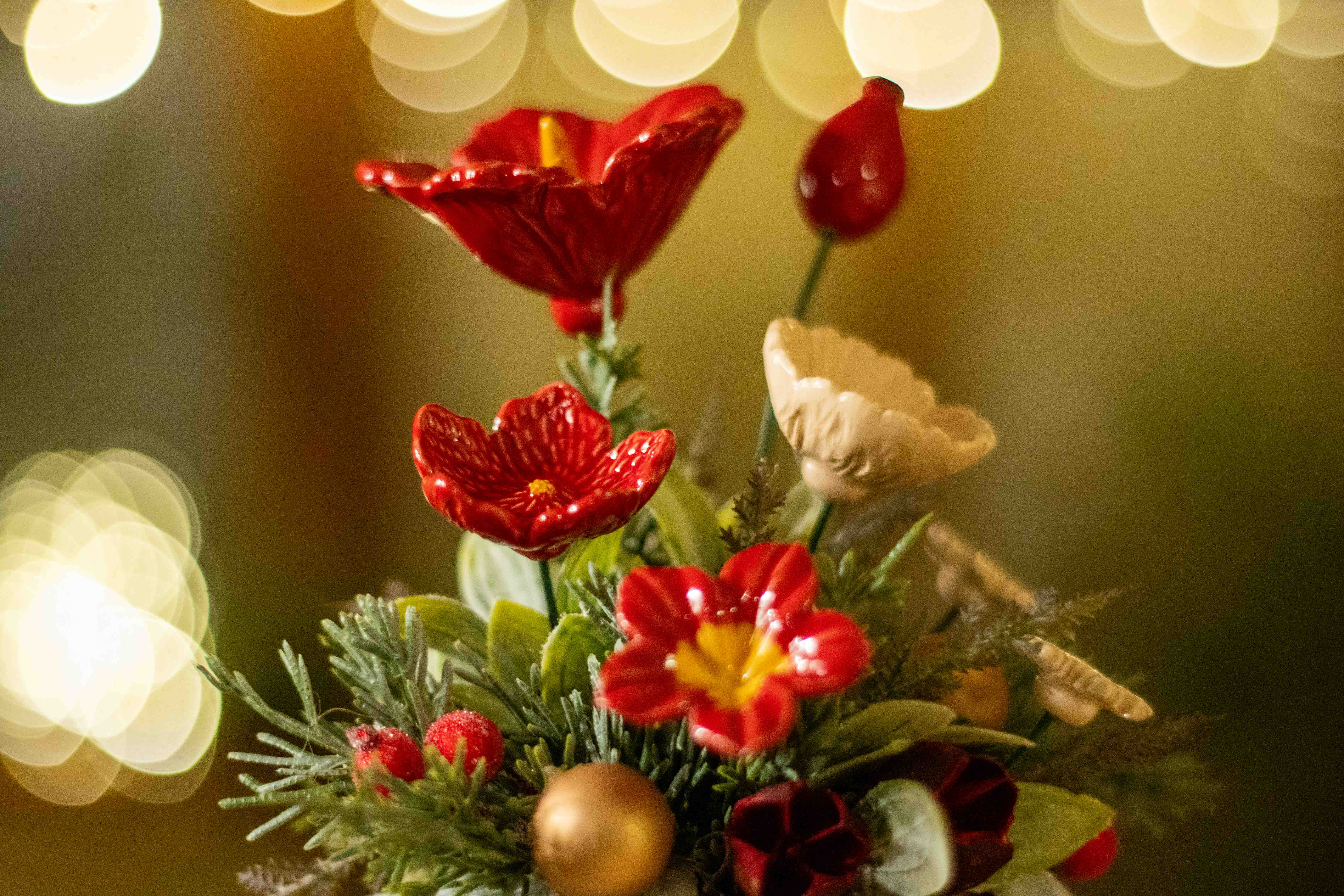 Weihnachtsdekoration aus Keramik