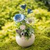 Kleine Tischdekoration mit Gartenmohnblume - Blau