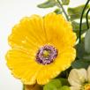 Kleine Tischdekoration mit Gartenmohnblume