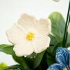 Kleine Tischdekoration mit Glockenblumen - Weiß