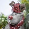 Kleine Weihnachts-Tischdekoration mit Rentier