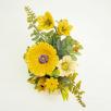Kleine Tischdekoration mit Gartenmohnblume