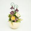 Kleine Tischdekoration mit Glockenblumen