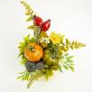 Kleine Tischdekoration mit Kürbis
