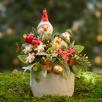 Kleine Weihnachts-Tischdekoration mit Schneekopf 